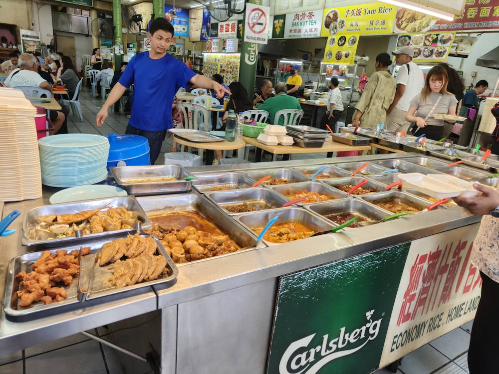 マレーシア・クアラルンプールの中華街にある食堂